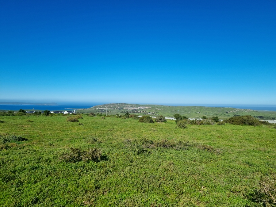 3 Bedroom Property for Sale in Hoogland Western Cape